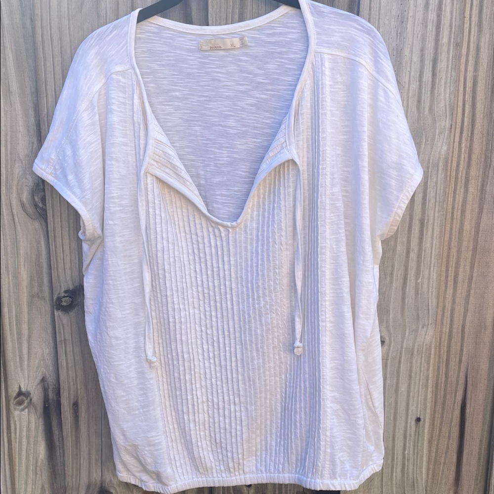Prana Organic Cotton Blend Soft Top with Front Tie. XL